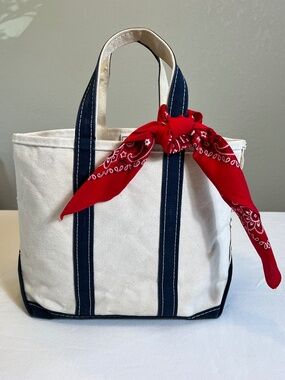 Vintage L.L. Bean Boat and Tote Medium Navy and Natural Canvas Regular Handles